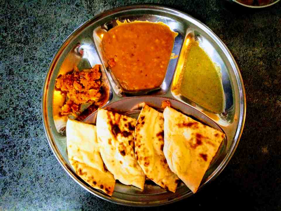 naan_curry naan_curry