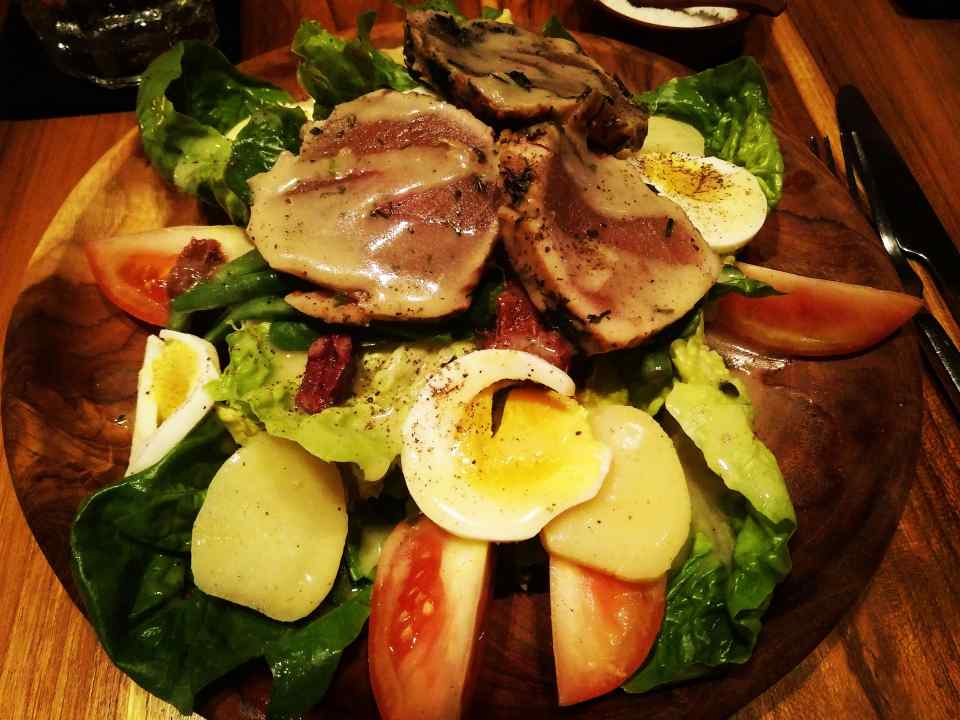 yellow_fin_tuna_salad_soul_in_the_bowl_sanur